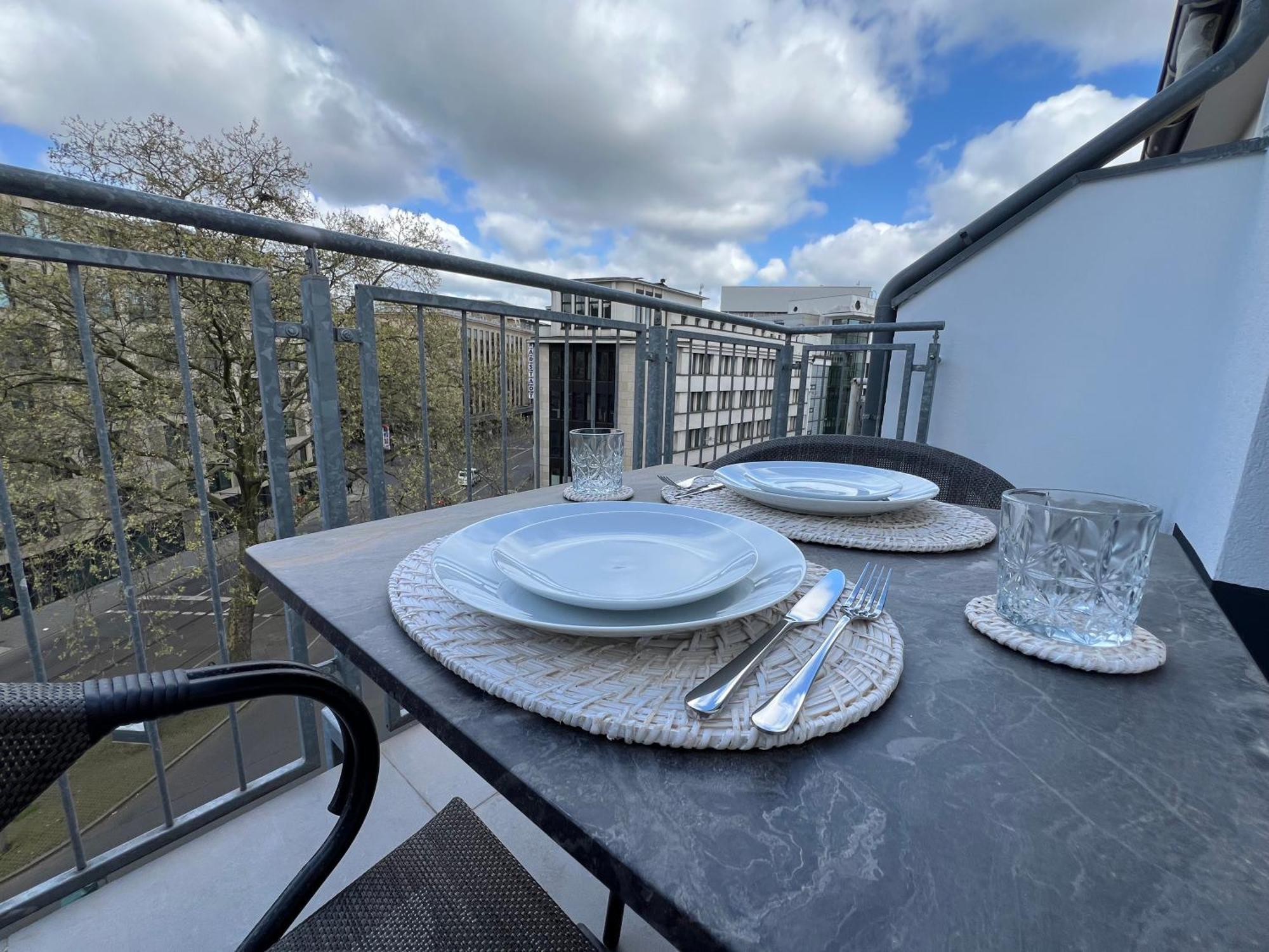 Apartment Duesseldorf City Eksteriør billede